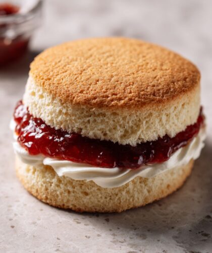 Delia Smith Fatless Sponge Recipe